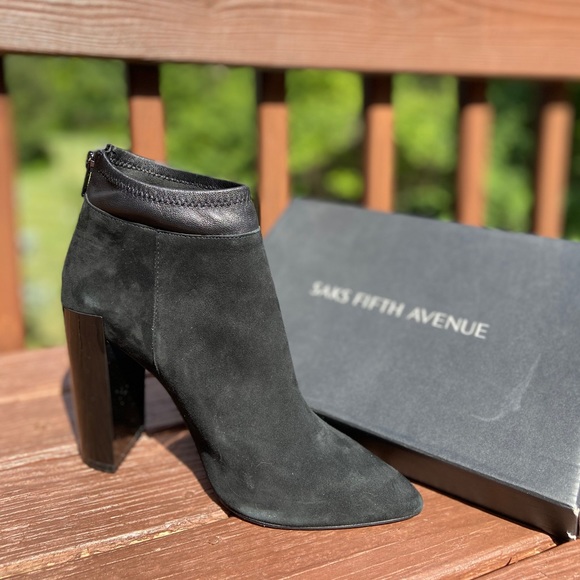 Saks Fifth Avenue Suede Claudine Black Booties Sz9 - Picture 3 of 8